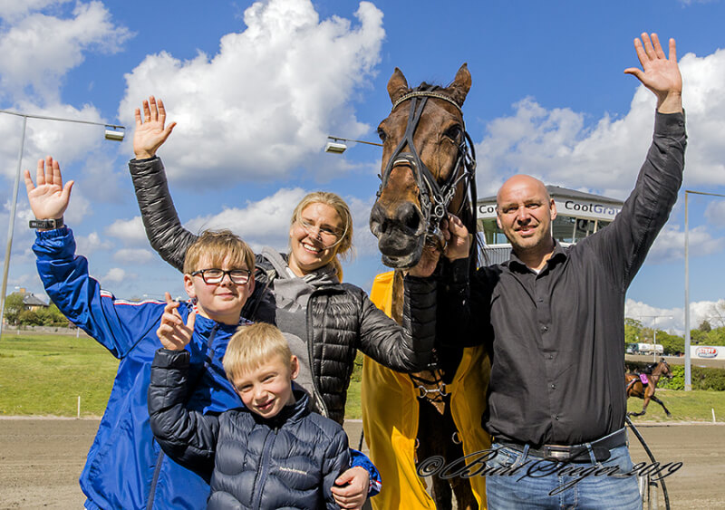 Torben Hovgaard har staldens heste i topform O_GRADY_MGL5877 (1)