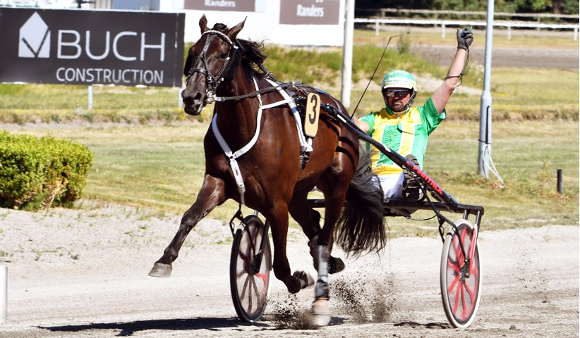 Jydsk-4-aarings-Hoppe-Grand-Prix-Commit-Boom-Bay