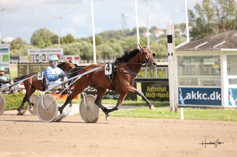 Lukkede munden på kritikkerne - Sejrede i debuten 291747517_1104084440461184_8845997311802142430_n