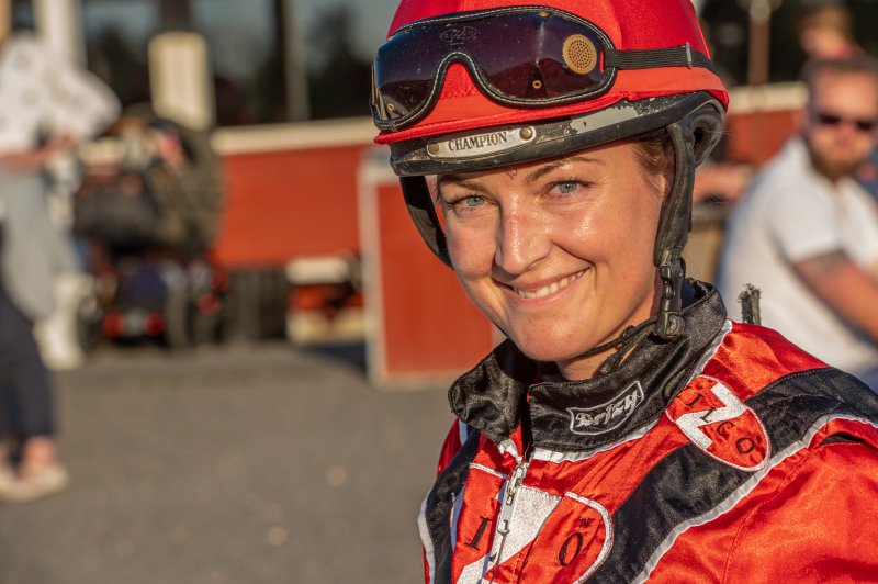 Nicole Marsing 7 september 2021 Fotograf Torben Ager Travfoto Bornholm TKA 0011