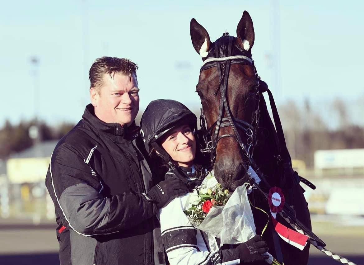 Det er hårdt for vores familie 351490735_629483962170562_7825035164249815381_n