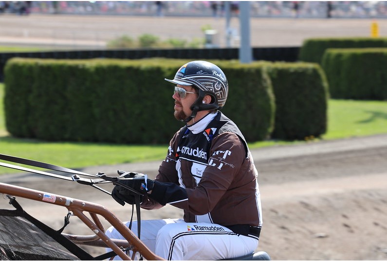 Elitloppet - Redén har valgt kusk reden