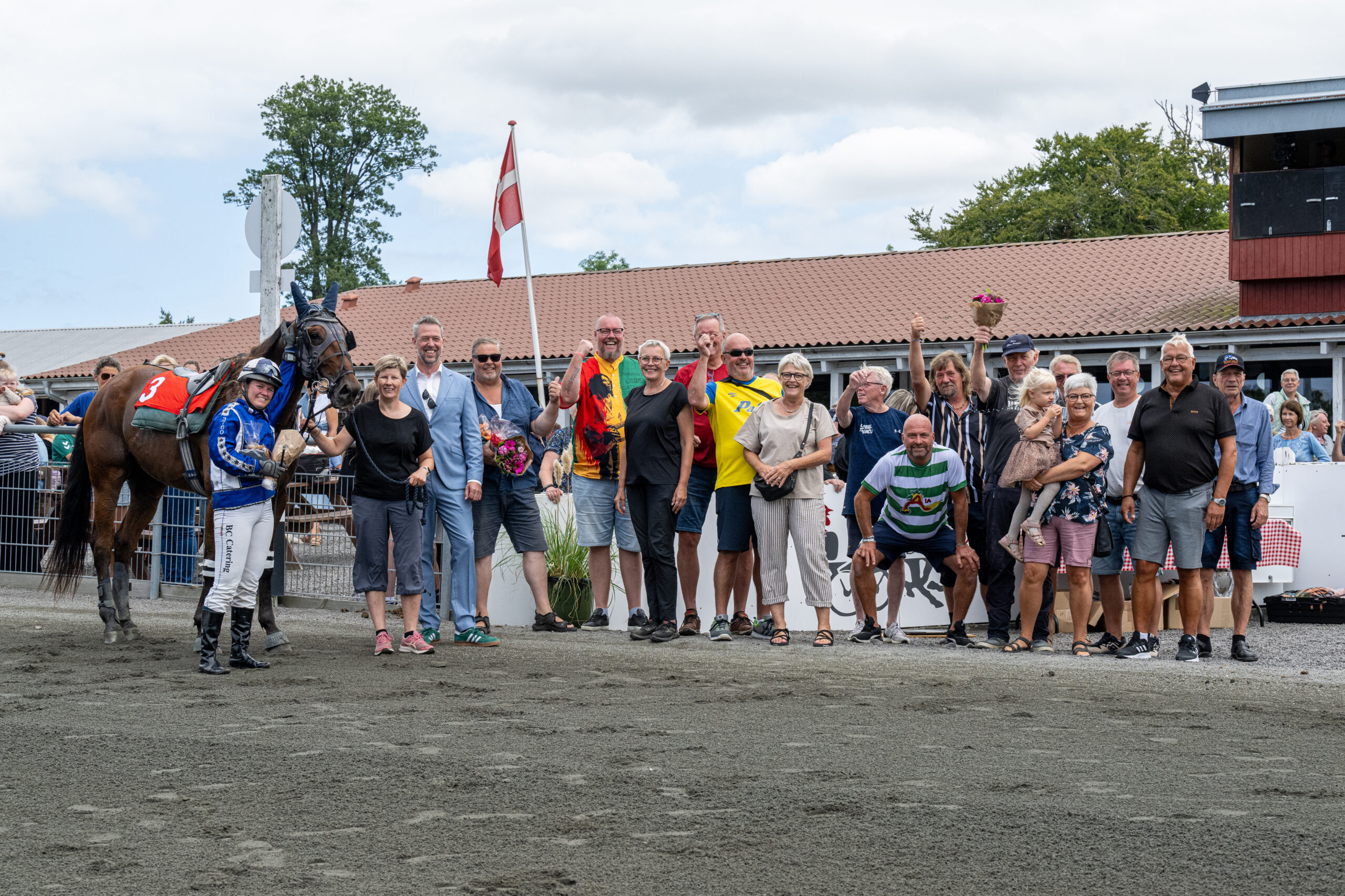 Lluc Boko med Michala Haagensen 17 august 2024 Fotograf Torben Ager Travfoto Bornholm TKA 7566 scaled