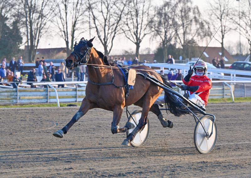CAVIAR S DREAM DSC 9214
