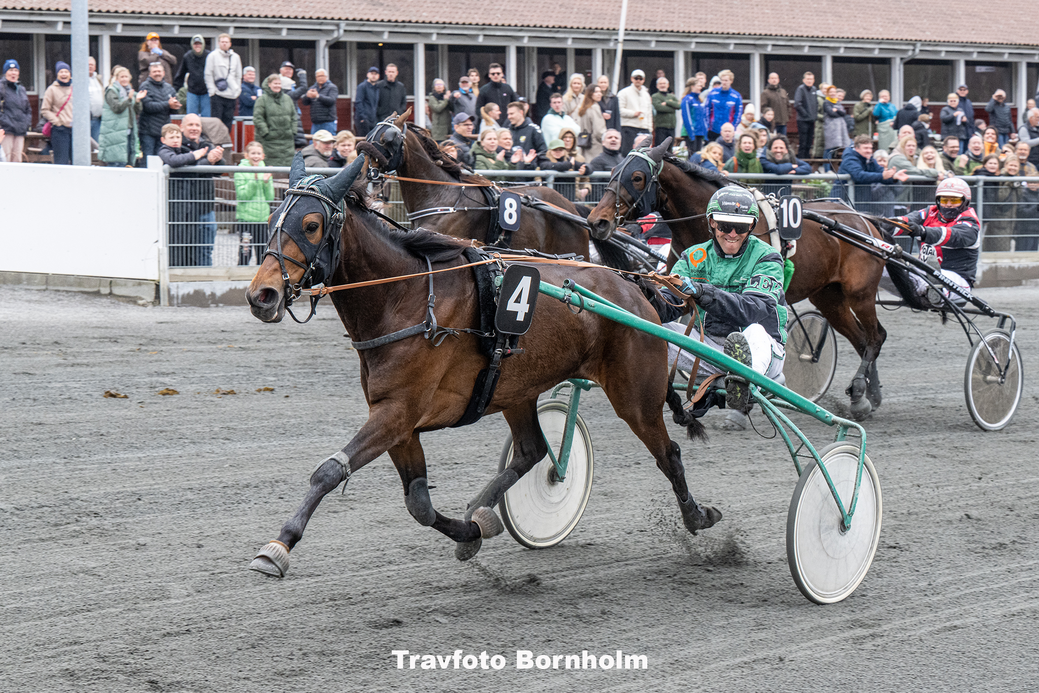 Huila med Lars Erik Kaas 19 april 2025 Fotograf Torben Ager Travfoto Bornholm TKA 7904