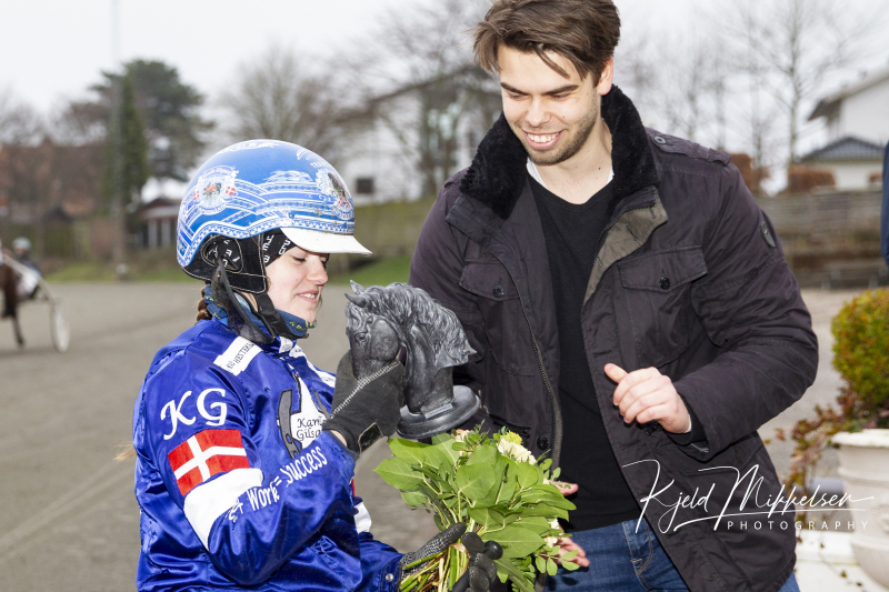 Kamilla G P