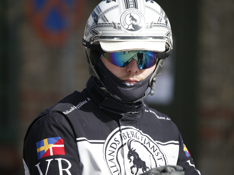 S3Q0299 800x600 1